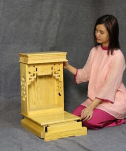 Bàn Thờ Thần Tài Hiện Đại Gỗ Sồi Triện Sen Màu Vàng